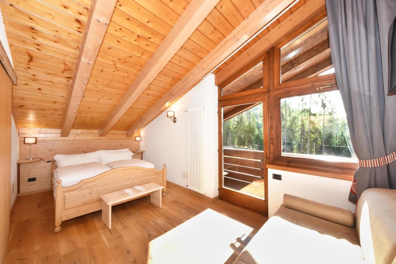 Lo Chalet delle Ville Varena Esterno foto