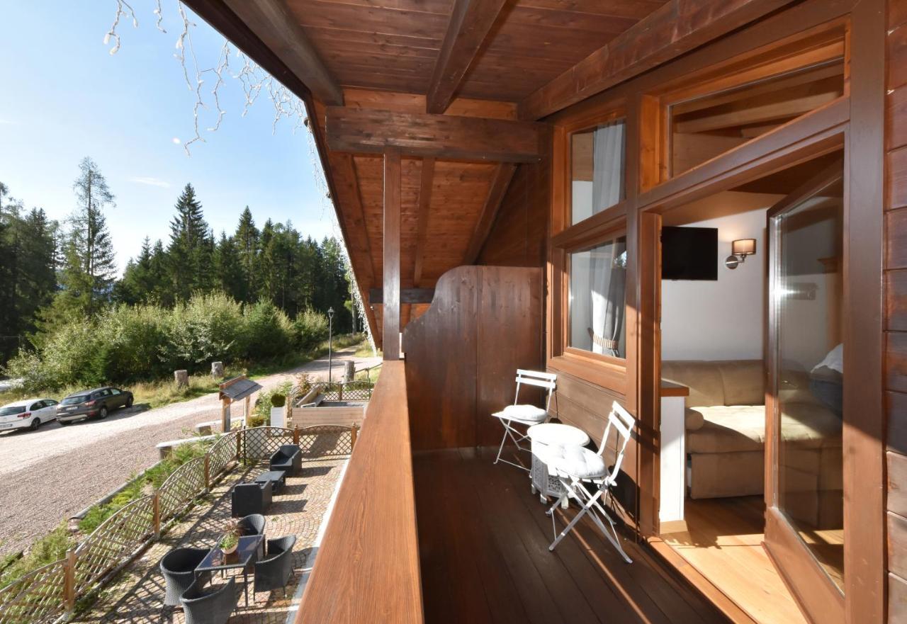 Lo Chalet delle Ville Varena Esterno foto