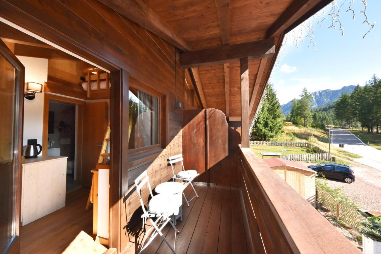 Lo Chalet delle Ville Varena Esterno foto